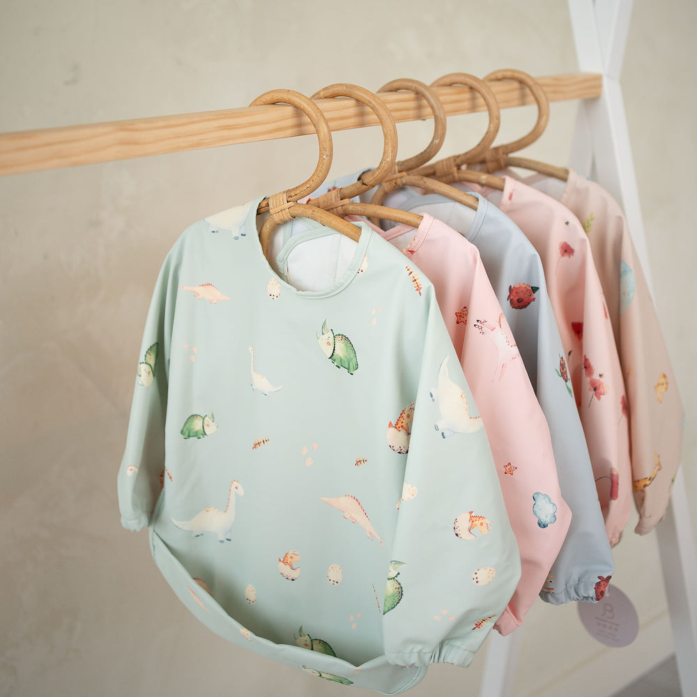 JBØRN Long Sleeve Baby Feeding Bib with Personalised Travel Bag Dinosaurs No - Personalisable Baby Products Sold and Personalised by JustBørn