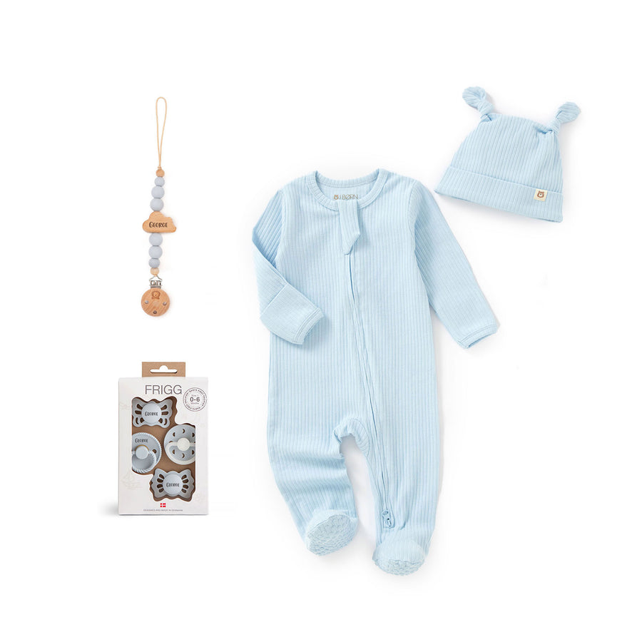 JBØRN x FRIGG Baby Gift Set | Organic Cotton Sleepsuit, First Pacifiers & Matching Clip Powder Blue - Personalisable Baby Products Sold and Personalised by JustBørn