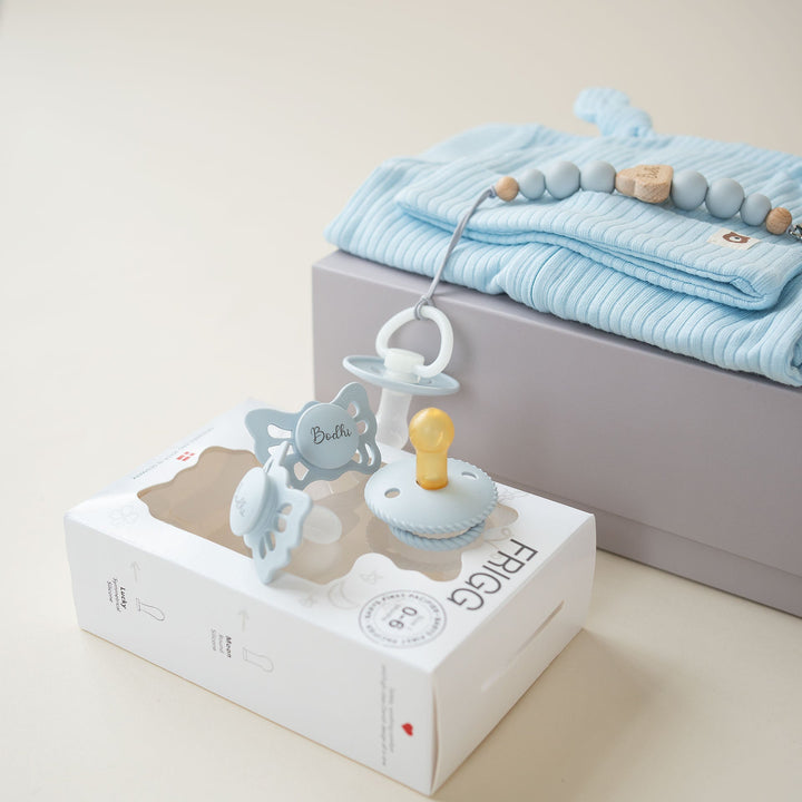 JBØRN x FRIGG Baby Gift Set | Organic Cotton Sleepsuit, First Pacifiers & Matching Clip - Personalisable Baby Products Sold and Personalised by JustBørn