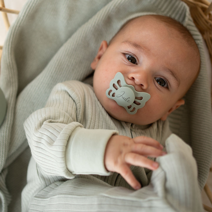 JBØRN x FRIGG Baby Gift Set | Organic Cotton Sleepsuit, First Pacifiers & Matching Clip - Personalisable Baby Products Sold and Personalised by JustBørn