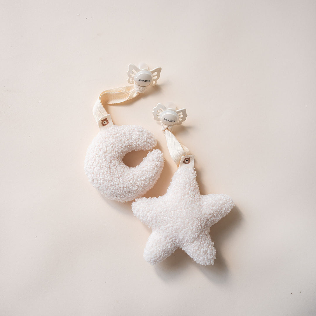 JBØRN Plush Comforter with Pacifier Holder Loop - Personalisable Baby Products Sold and Personalised by JustBørn