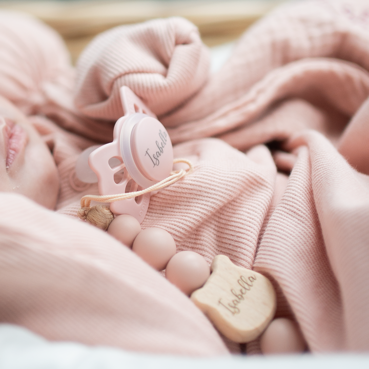JBØRN x FRIGG Baby Gift Set | Organic Cotton Sleepsuit, First Pacifiers & Matching Clip - Personalisable Baby Products Sold and Personalised by JustBørn