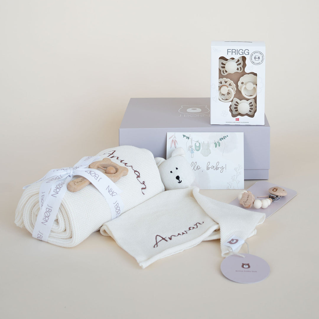JBØRN Knitted Blanket Gift Box Bundle Ivory - Personalisable Baby Products Sold and Personalised by JustBørn