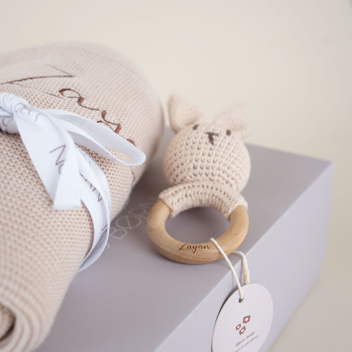 JBØRN - New Baby Gift - Knitted Blanket & Bunny Rattle Toy Vanilla Yes - Personalisable Baby Products Sold and Personalised by JustBørn