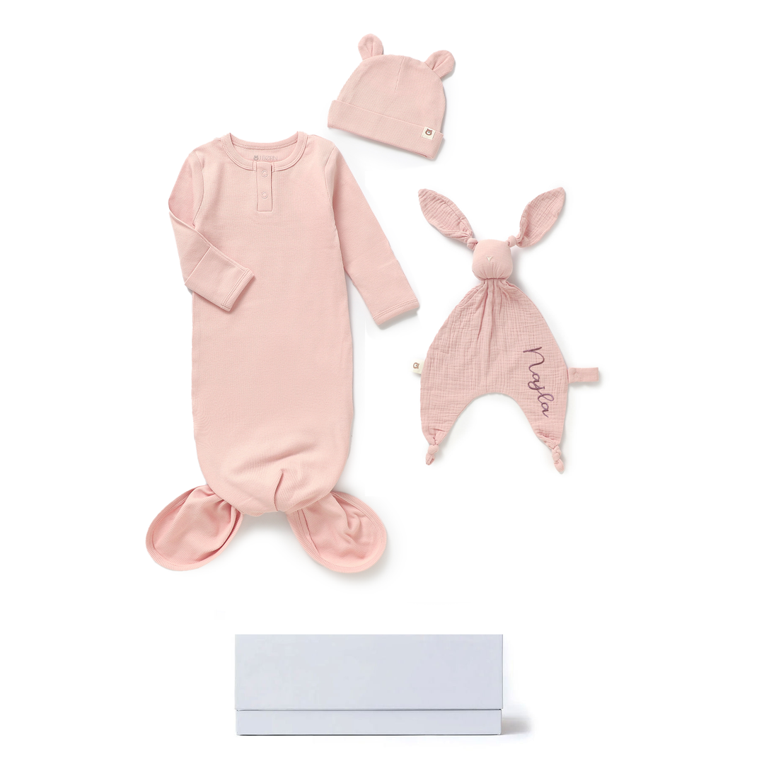JBØRN Organic Cotton Sleeping Gown & Comforter Gift Set | 0-6 Months Blush Yes - Personalisable Baby Products Sold and Personalised by JustBørn