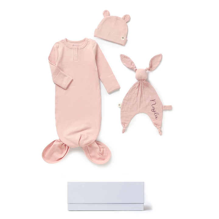 JBØRN Organic Cotton Sleeping Gown & Comforter Gift Set | 0-6 Months Blush Yes - Personalisable Baby Products Sold and Personalised by JustBørn