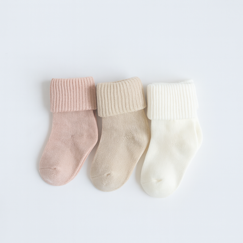 JBØRN Organic Cotton Baby Socks - Personalisable Baby Products Sold and Personalised by JustBørn