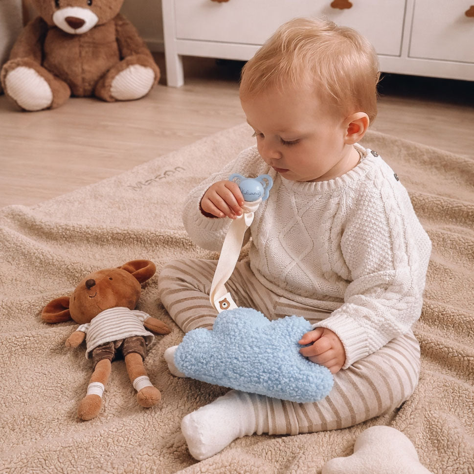 JBØRN Plush Comforter with Pacifier Holder Loop - Personalisable Baby Products Sold and Personalised by JustBørn